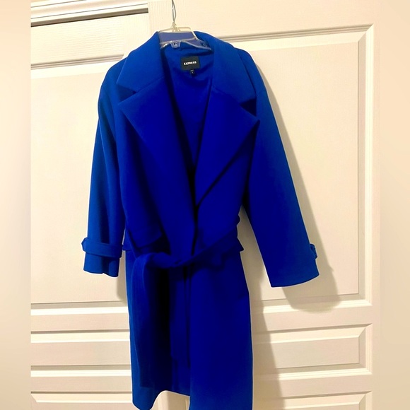 Like New Express Belted winter Coat size medi - Picture 2 of 3